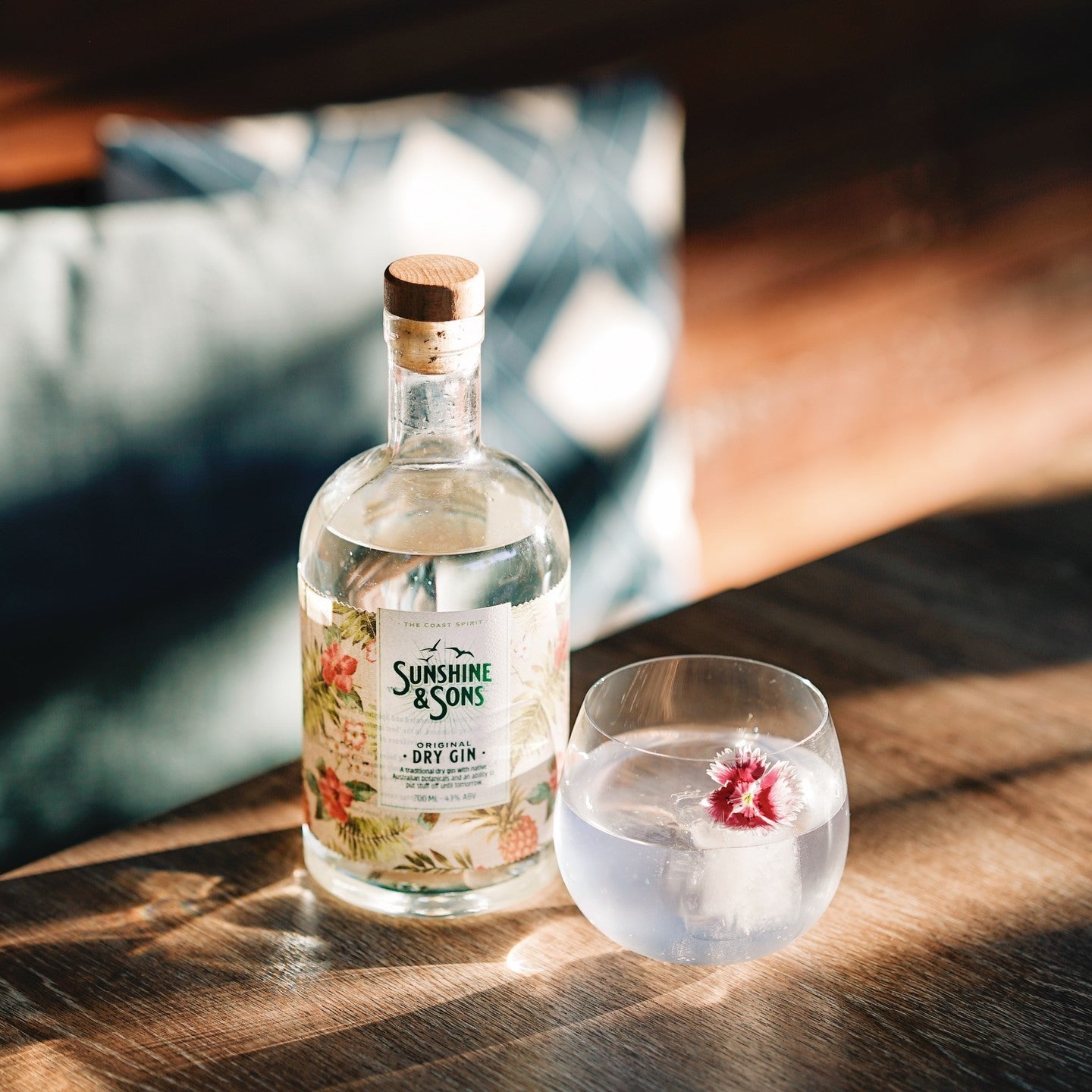 Sunshine & Sons Original Dry Gin 700ml | Sunshine Coast Distillery